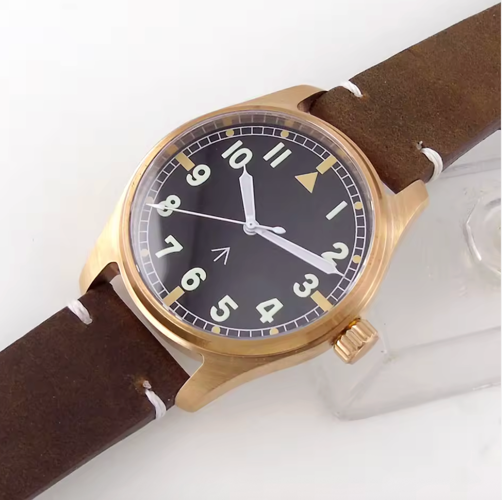 Field Watch, Solid Bronze Case, 200m Water Resistant, NH35 Automatic Movement, Sapphire Crystal