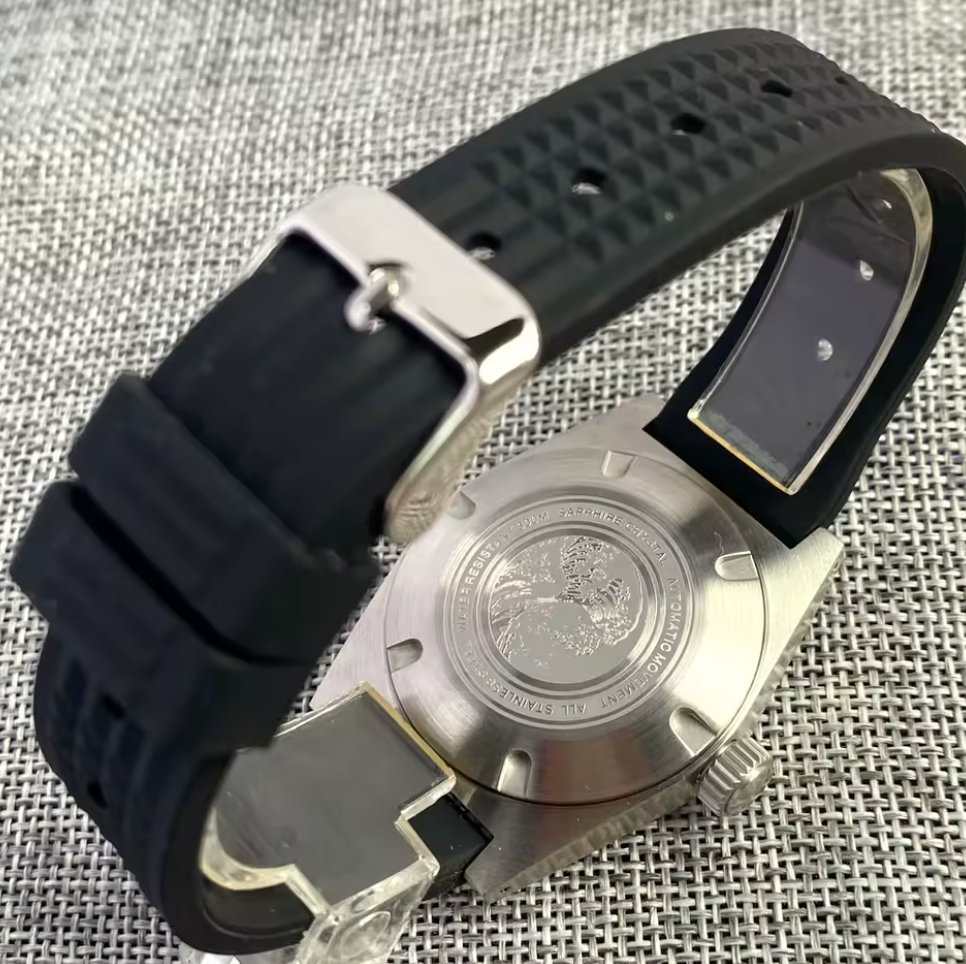 200m Water Resistant, Rubber Strap, Green Shine Dial, NH35 Automatic, Sapphire Crtstal