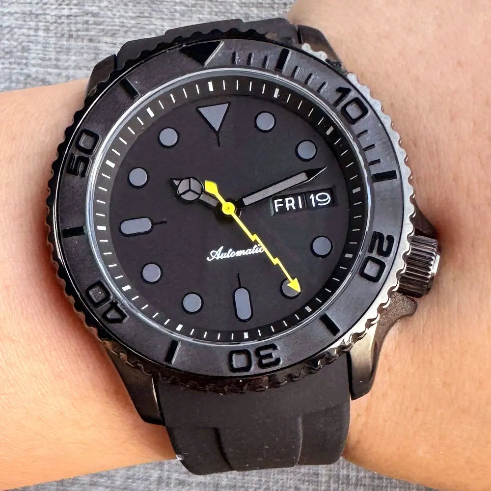 41mm 20ATM Diving NH36 Automatic Black PVD Diving Men Watch Sapphire Glass Ceramic Rotating Bezel Lightning Hand Rubber