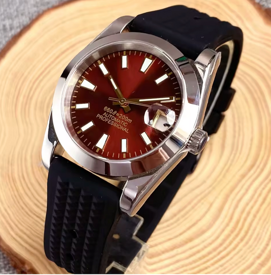 Ruby Red Dive Watch, 38mm Sunburst Dial, AR Domed Sapphire, NH35A Auto Movement, 200m Water Resist, 316L Brushed Case