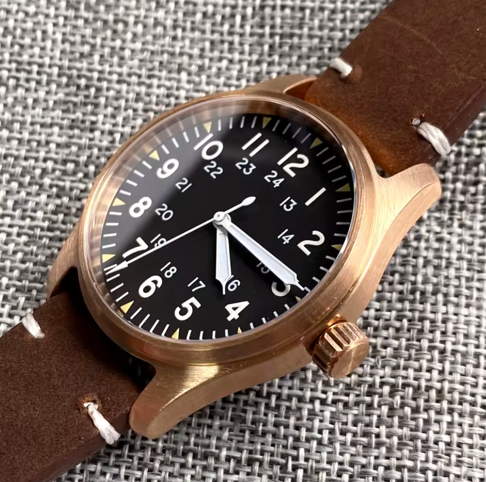 Bronze Pilot Watch, NH35 Movement, Sapphire Crystal, 200m Water Resistant