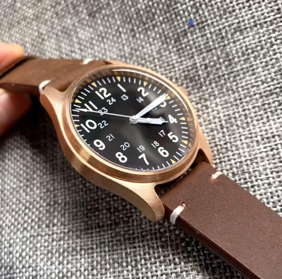 Bronze Pilot Watch, NH35 Movement, Sapphire Crystal, 200m Water Resistant