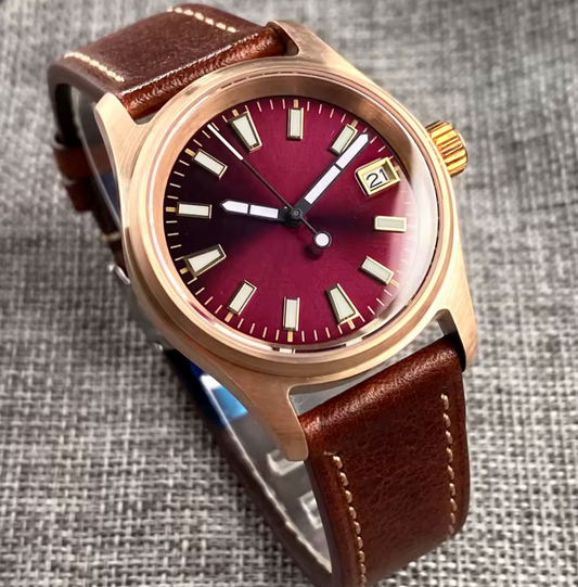 Real Bronze Case, NH35 Automatic Movement, Leather Strap, 36mm Case Size, Sapphire Crystal, 200m Water Resistance