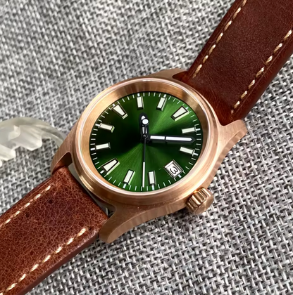 36mm Real Bronze, Automatic NH35A Movement, Sunburst Olive Green 200m Water Resistant, Sapphire Crystal Retro Vintage