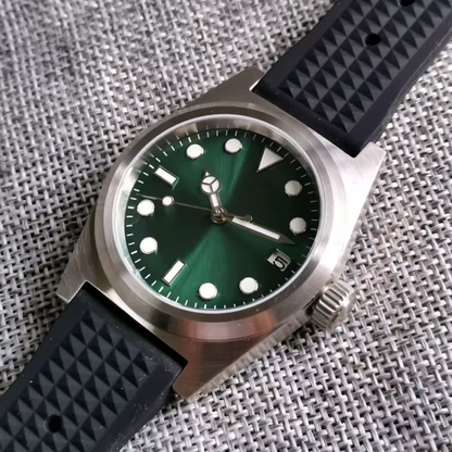 200m Water Resistant, Rubber Strap, Green Shine Dial, NH35 Automatic, Sapphire Crtstal