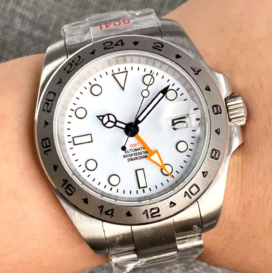 GMT Dual Time, Seiko NH34 Movement, Sapphire Crystal, 200m Water Resistance, 31L Stainless Steel, 40mm