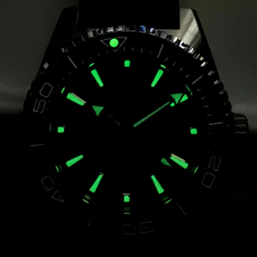 40mm, Stainless Steel, Seiko NH35 Automatic Movement, Domed Sapphire Glass, Ricegrain Bracelet
