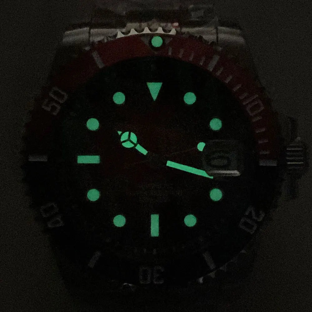 Two Tone Gradient Red Sunburst 100m Waterproof NH35A Automatic Watch Sapphire Crystal Glass Red Black Ceramic Bezel