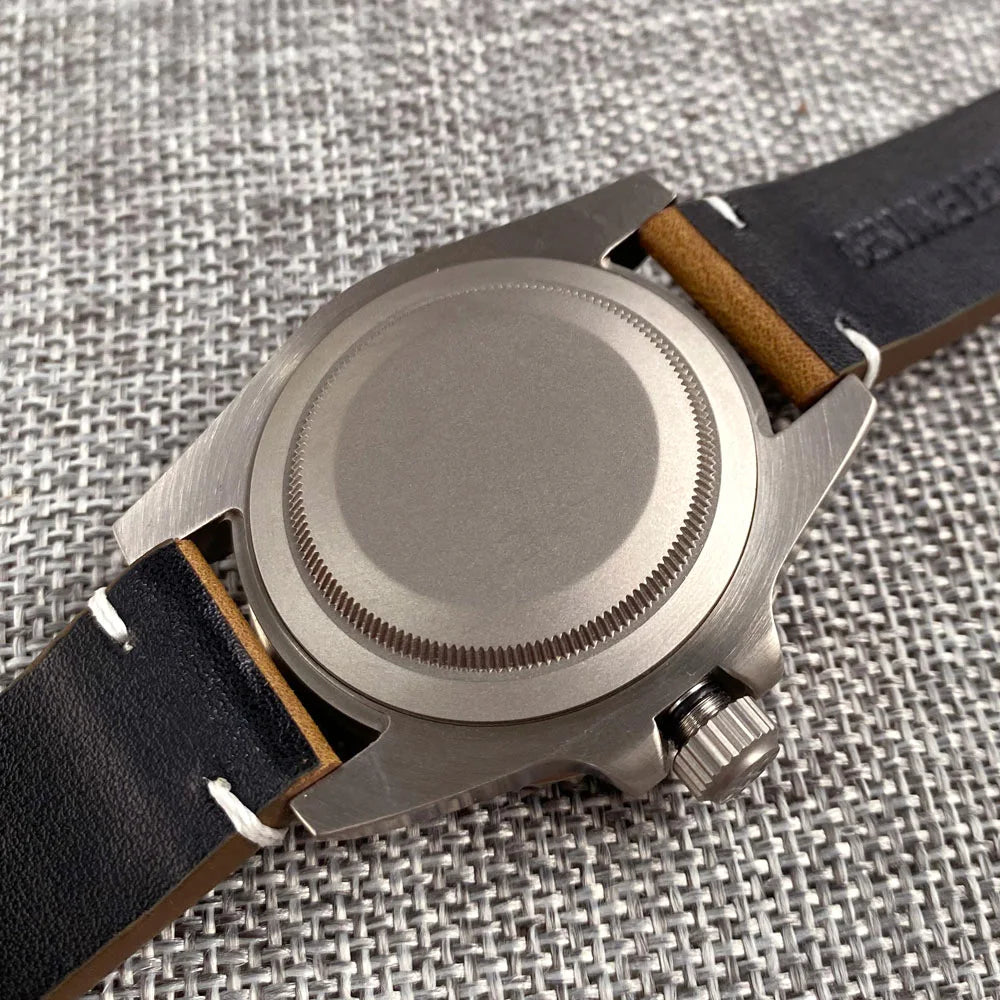40mm 20bar Diving Titanium Watches NH35A Luminous Auto Watch Domed Sapphire Crystal Glass Rotating Bezel Light Weight